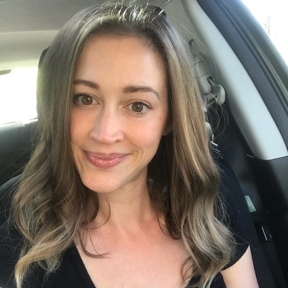 Meet your Posher, Ashley - Picture 1 of 1